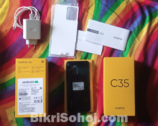 Realme C35